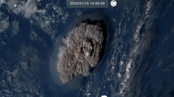 A plume rises over Tonga when the underwater volcano Hunga Tonga-Hunga Ha'apai erupted in this satellite image taken by Himawari-8, a Japanese weather satellite operated by Japan Meteorological Agency, on January 15, 2022